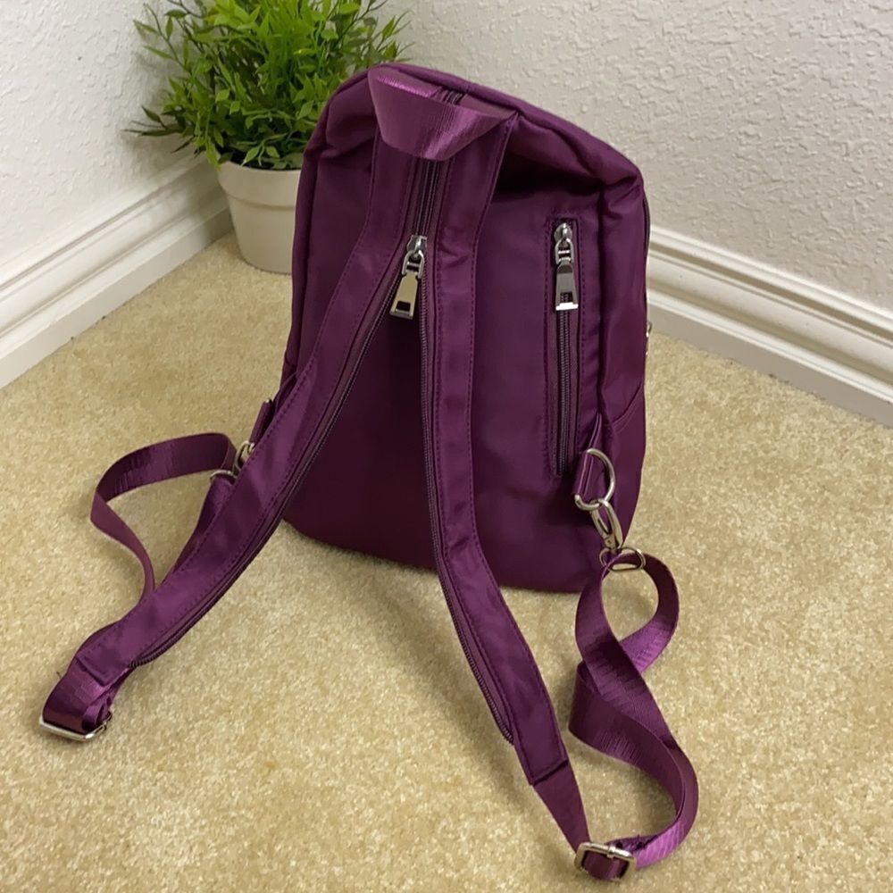 New Backpack - Compact Size - Purple - Picture 4 of 8